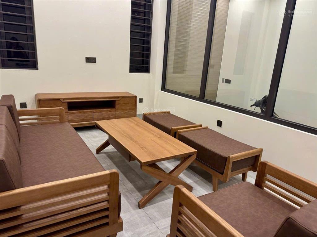 Bán nhà nguyễn khánh toàn6tầng thang máynội thất hiện đại sang trọng mặt tiền quyền lực