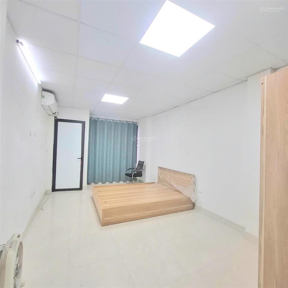 Bán nhà mỹ đình nhà dân xây  hai thoáng trước sau  5 tầng ô chờ thang máy  cách ô tô tránh 40m