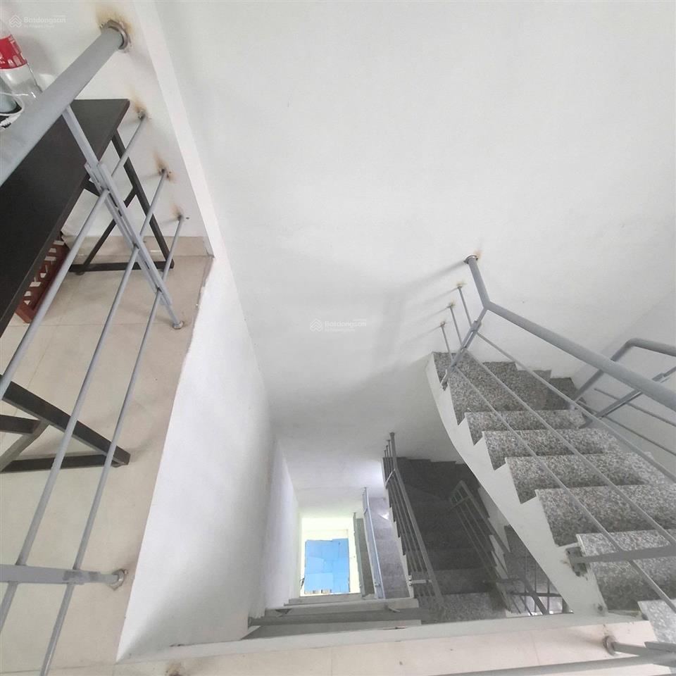 Bán nhà mỹ đình nhà dân xây  hai thoáng trước sau  5 tầng ô chờ thang máy  cách ô tô tránh 40m