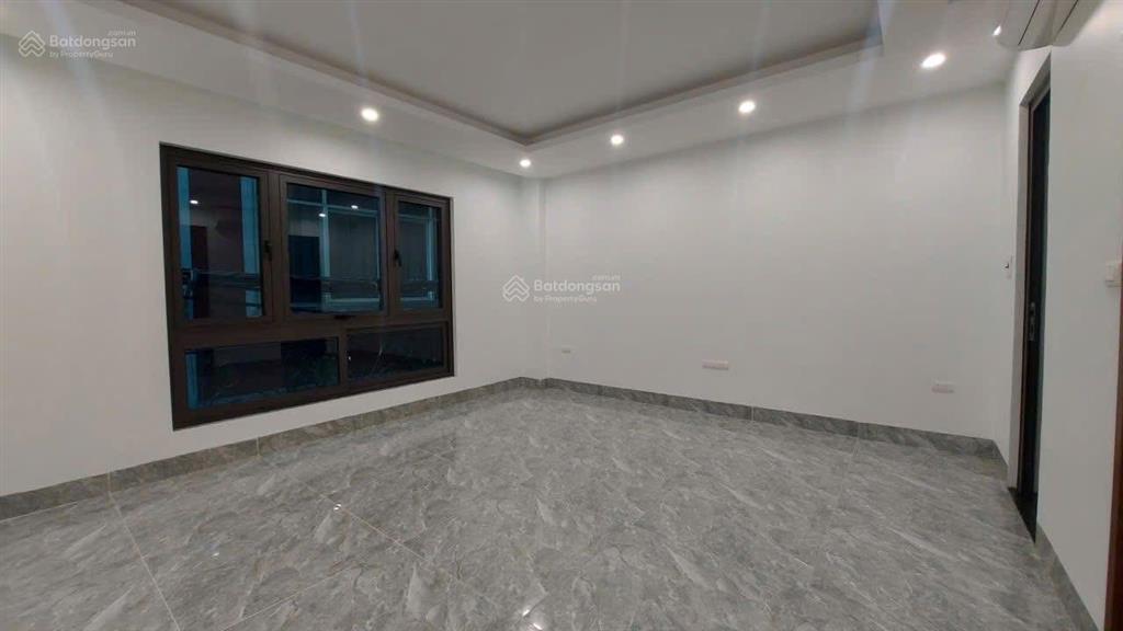 15 tỷ nhỉnh  gara ôtô  nhà mặt ngõ  5m ra mặt đường hồ tùng mậu xây mới  thang máy  kinh doanh