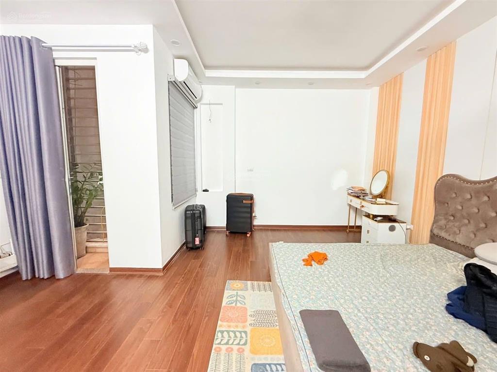 8 tỷ nhỉnh  bán gấp nhà mỹ đình phú mỹ  dt 40m  mt 5m  ô tô 5 tạ đỗ cổng  tiện ích xung quanh