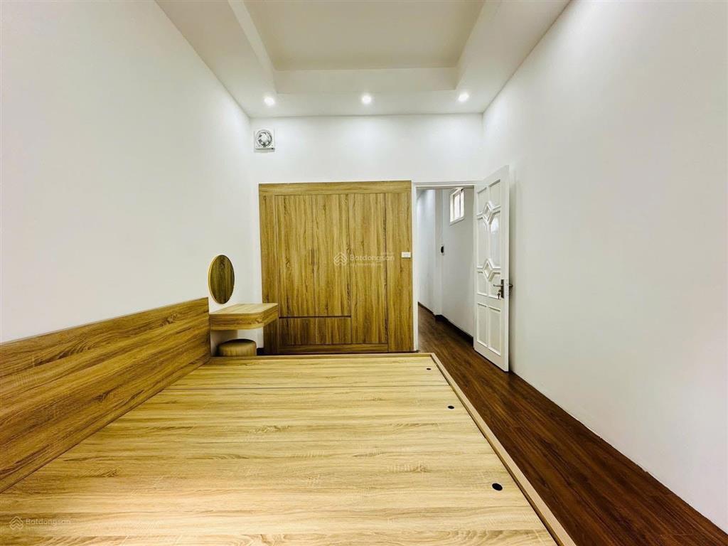 Bán nhà mặt ngõ xuân thuỷlô góc 3 thoáng, ô tô đỗ cửa, vừa ở vừa kinh doanh, gần các trường đh lớn
