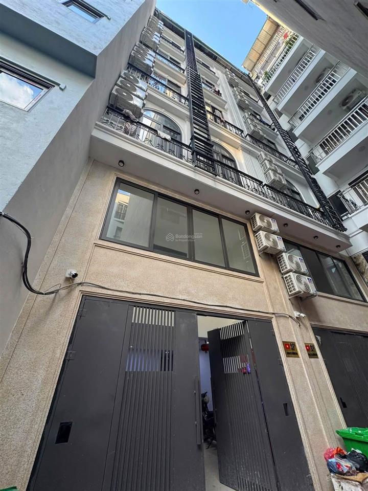 12tỷ nhỉnh 1 toà ccmn  dt 53m  mt 5m 16pkk đường trước nhà 3m  cách ô tô chánh 70m  nhà mới