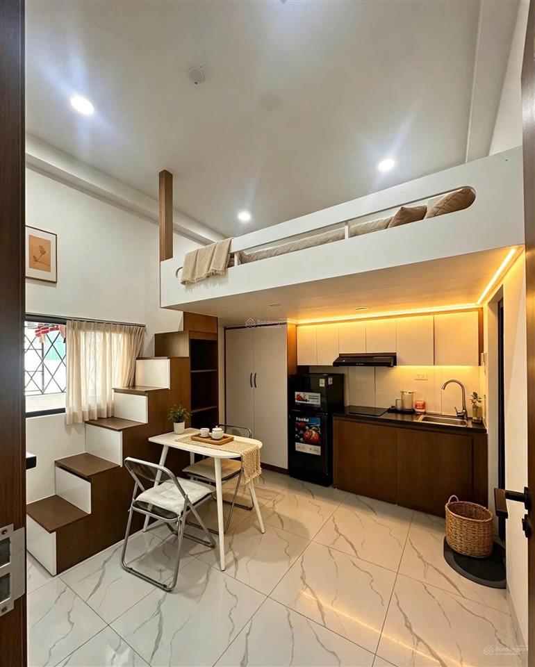 12tỷ nhỉnh 1 toà ccmn  dt 53m  mt 5m 16pkk đường trước nhà 3m  cách ô tô chánh 70m  nhà mới