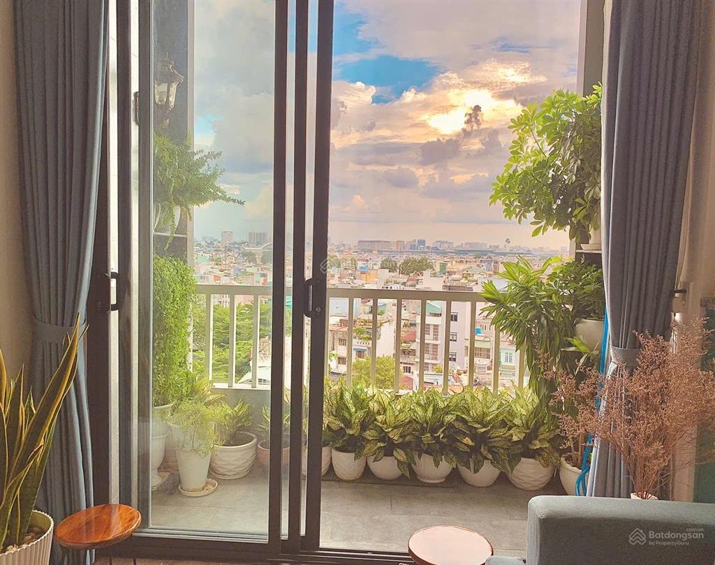 Bán chung cư hà đô lầu 6 với 2 ban công, 2pn, 2wc và có thương lượng