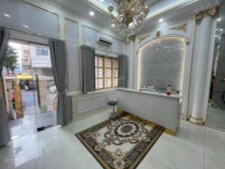 Cho thuê nhà mặt phố căn góc công viên 10m có thang máy cityland park hills