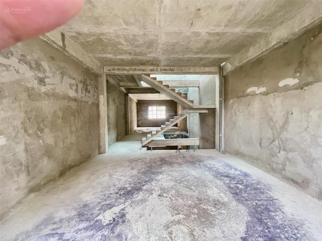 Bán nhà thô cityland mái riêng có thang máy