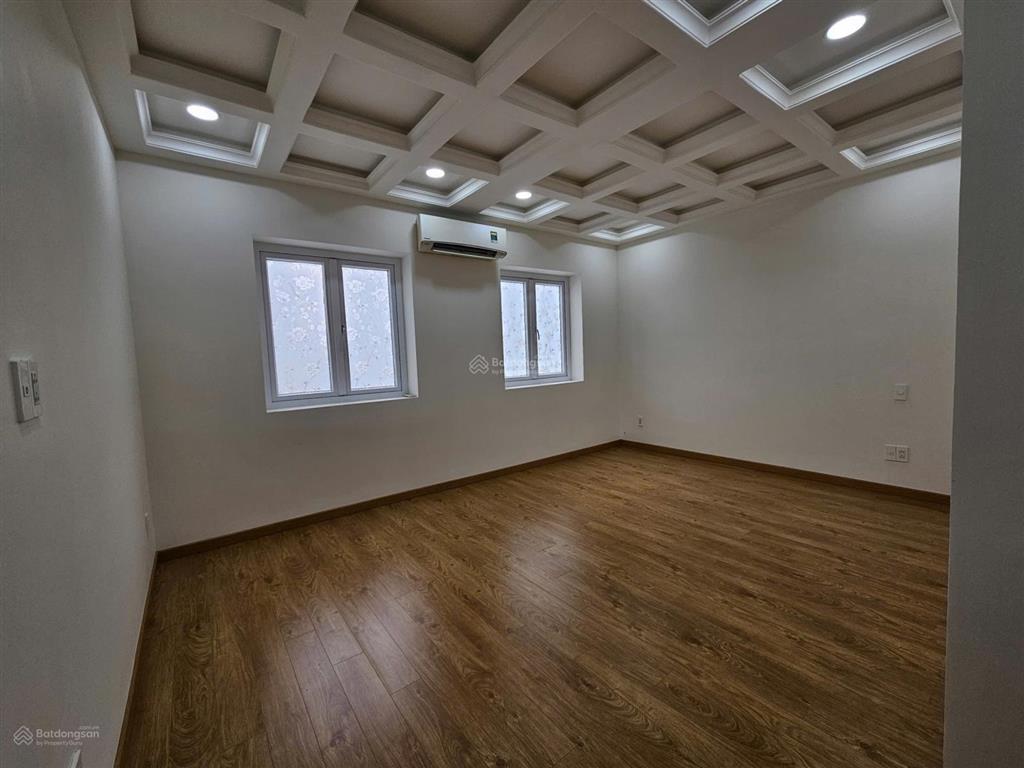 Cho thuê nhà phố cityland giá đúng 38tr