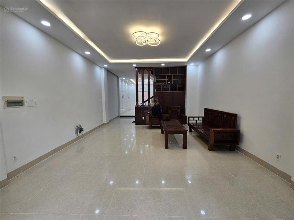Cho thuê nhà phố cityland giá đúng 38tr