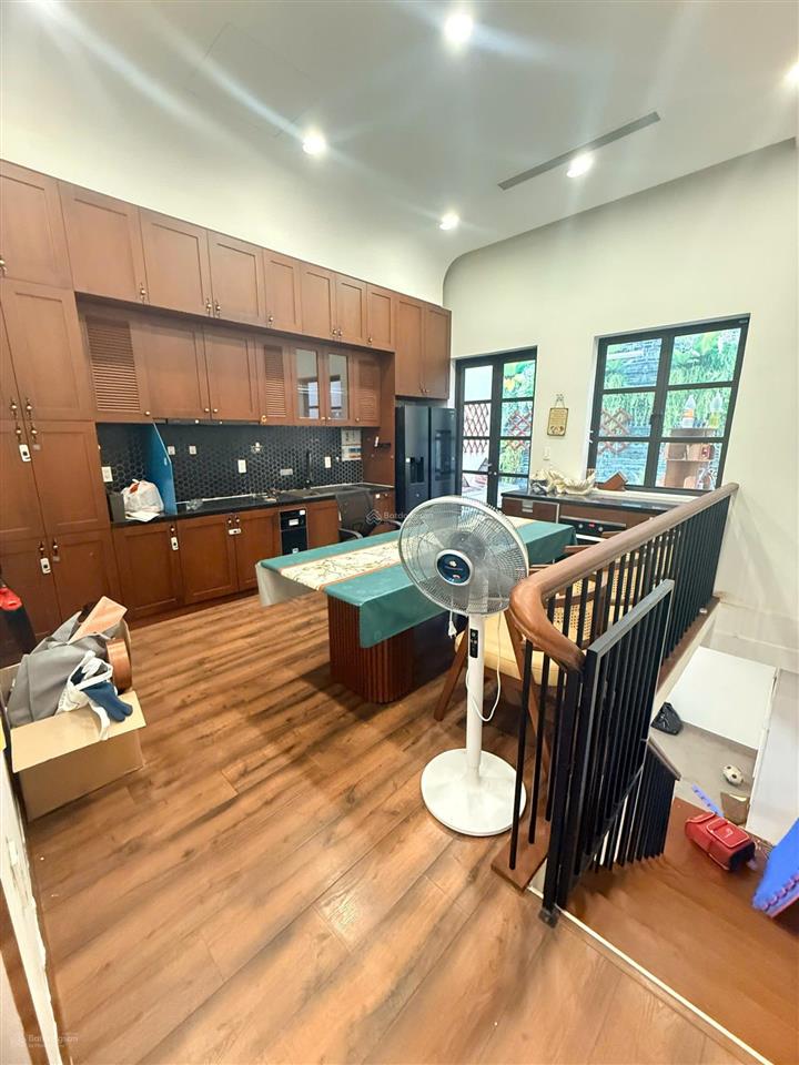 Bán nhà phố cityland 23ty 1 hầm 1 trệt 3 lầu 100m2