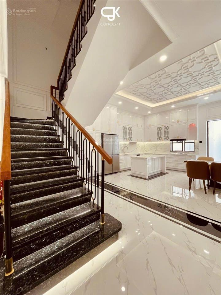 Bán nhà cityland 122m² full nội thất tân cổ điển đẹp y hình full máy lạnh
