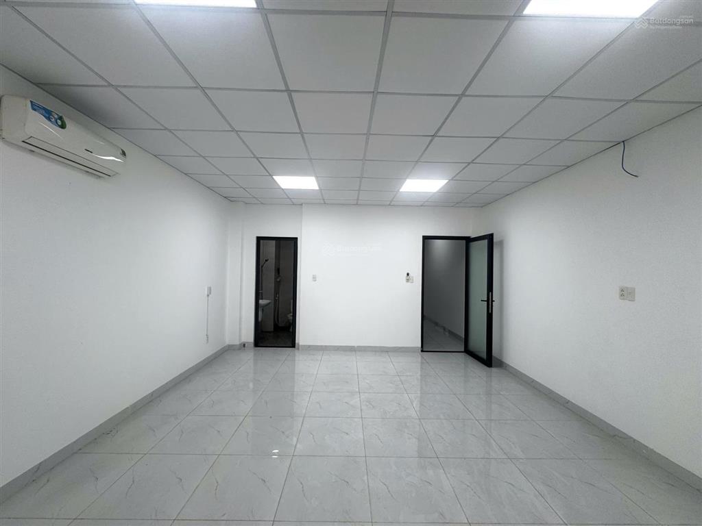 Cho thuê vp cityland 35m2 có nội thất, có hầm để xe 6tr