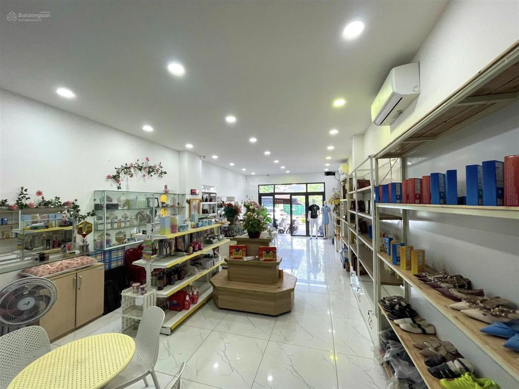 Mặt bằng 100m2 cityland có hầm 13tr