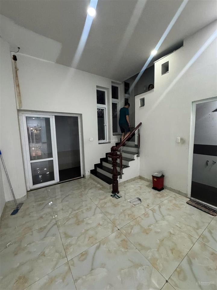 Cho thuê nhà có hầm cityland center, phường 7 cũ giá 35tr tl