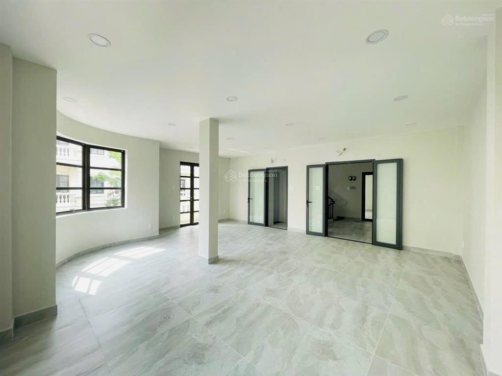 Cho thuê căn góc 2 mặt tiền 30m cityland gò vấp 7x20m, giá 110tr/tháng