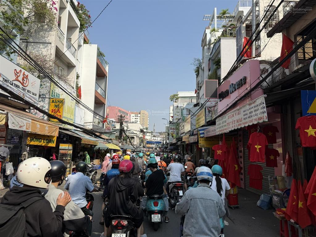 Chính chủ bán nhà mặt tiền phan văn hân, khu chợ thị nghè nơi buôn bán sầm uất, dân cư lâu năm.