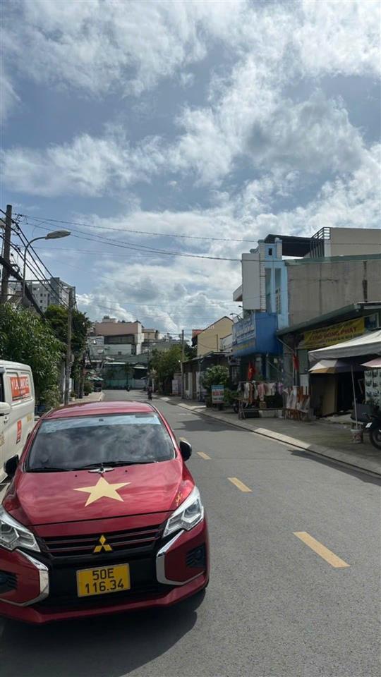 Nhà hẻm ô tô 4 tầng btct dt 31m2 giá chỉ 3ty5 thới an q12