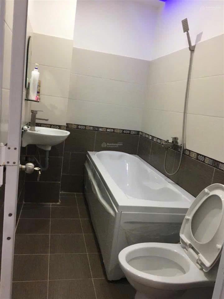 Nhà hẻm ô tô 4 tầng btct dt 31m2 giá chỉ 3ty5 thới an q12