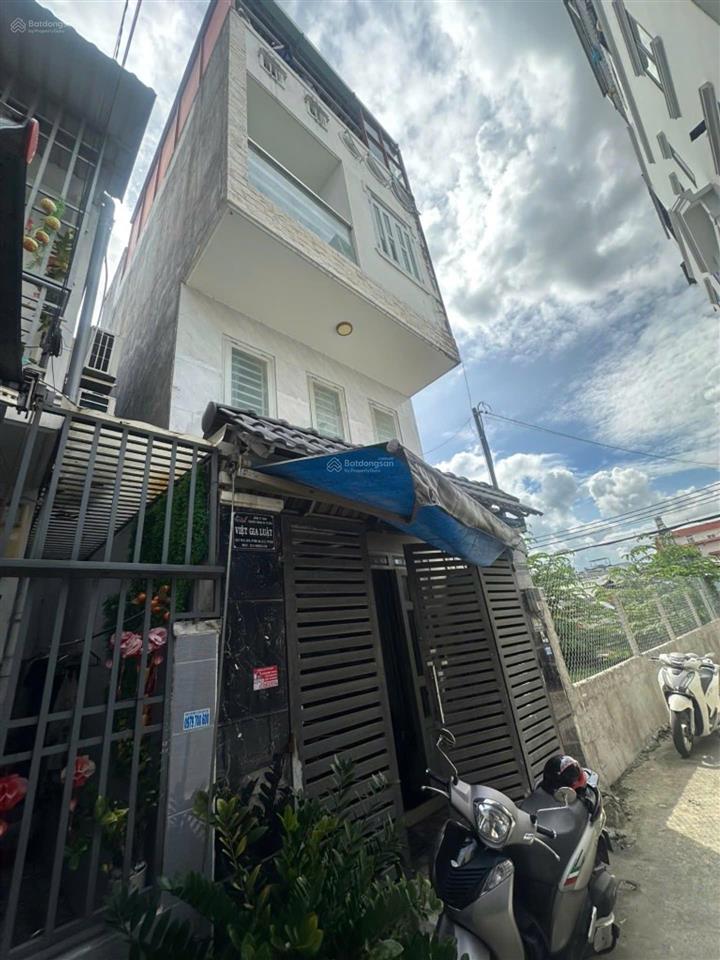 Nhà hẻm ô tô 4 tầng btct dt 31m2 giá chỉ 3ty5 thới an q12