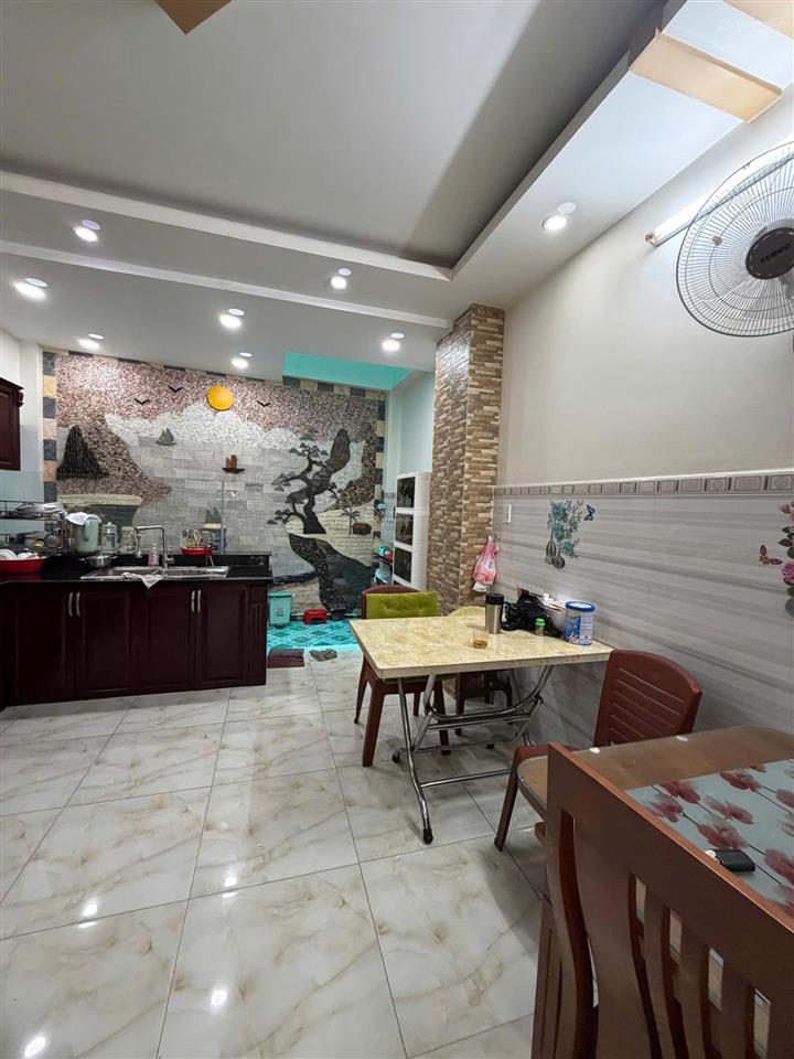 Bán nhà lê văn quới 3 lầu + 1 trệt 178 lê văn quới giá 7,6 tỷ dt 64m2