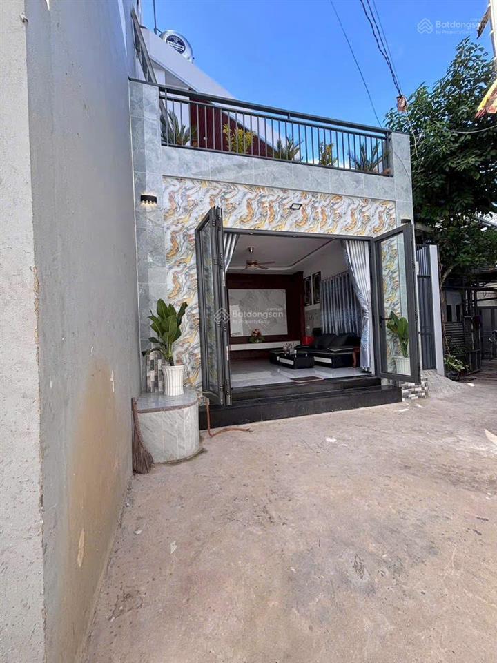 Bán nhanh căn nhà 67m2 trung mỹ tây, tphcm nhà nở hậu hạ giá chỉ còn 4,368 tỷ