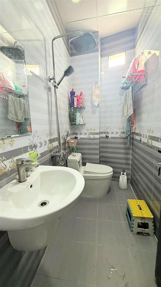 Nhà đẹp quận 12 nở hậu tài lộc xe hơi đậu cửa trung mỹ tây, q12 dt 40m2 giá 4,5 tỷ
