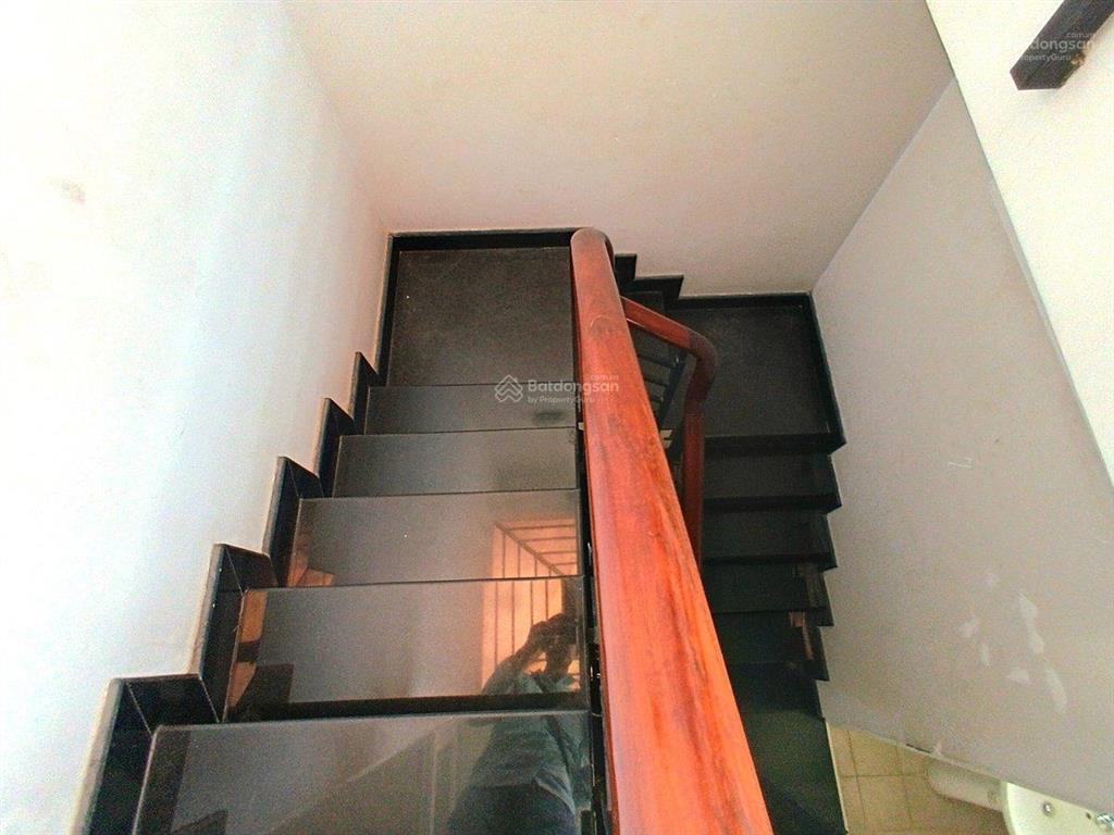 Bán nhà hẻm ô tô thông võ văn kiệt  trần hưng đạo, quận 1  3 tầng btct, 3pn, 3wc, giá 8,4 tỷ