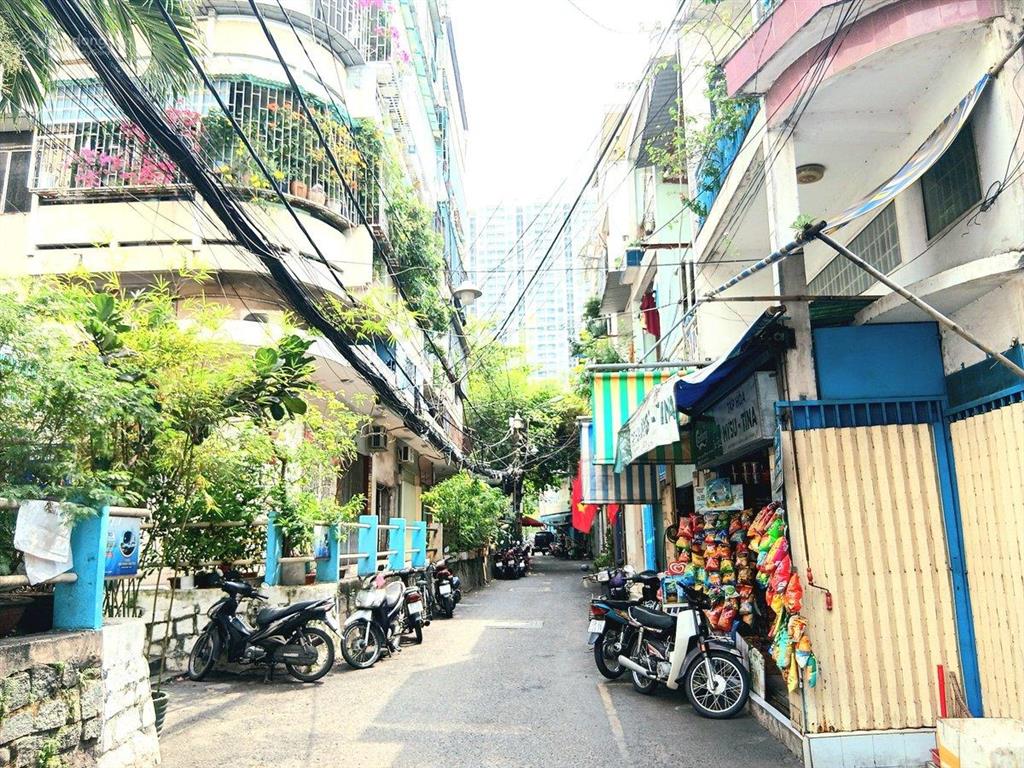 Bán nhà hẻm ô tô thông võ văn kiệt  trần hưng đạo, quận 1  3 tầng btct, 3pn, 3wc, giá 8,4 tỷ