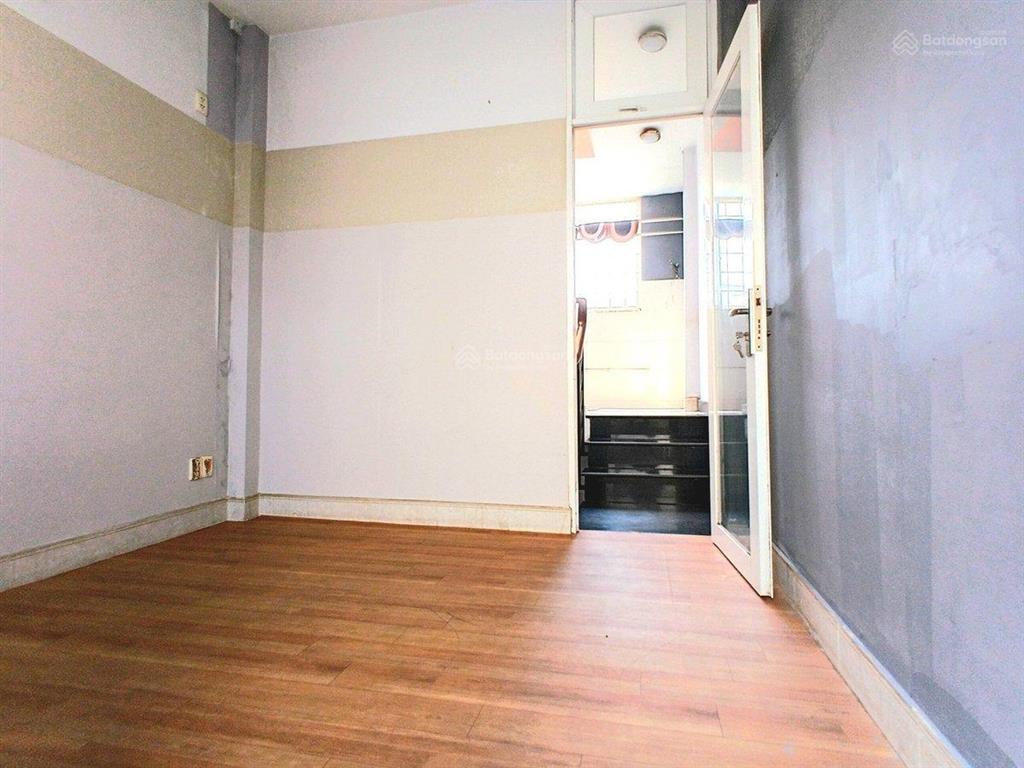 Bán nhà hẻm ô tô thông võ văn kiệt  trần hưng đạo, quận 1  3 tầng btct, 3pn, 3wc, giá 8,4 tỷ