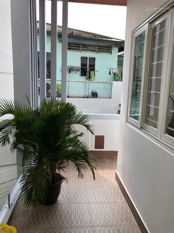 Nhà căn góc trần phú, quận 5  ngang 5,1m hiếm, sát mặt tiền, 7pn, dòng tiền 400tr/năm, giá 9,29 tỷ