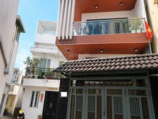 Nhà căn góc trần phú, quận 5  ngang 5,1m hiếm, sát mặt tiền, 7pn, dòng tiền 400tr/năm, giá 9,29 tỷ