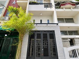 Bán nhà quận 1, hẻm ô tô thông trần hưng đạo, 3 tầng btct, 3pn, chốn an cư lý tưởng, giá 8,39 tỷ.