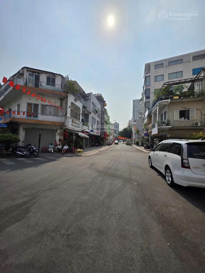 Bán tòa nhà mặt tiền tân định quận 1, 5 tầng, thang máy, dòng tiền ~1,1 tỷ/năm, 26,9 tỷ, đầu tư tốt