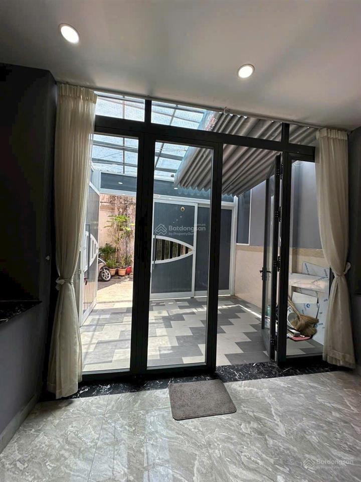 Bán nhà 2 mặt hẻm ộ tô an dương vương, quận 5  2 tầng, ngang 4,3m nở hậu, an cư lâu dài, 12,8 tỷ
