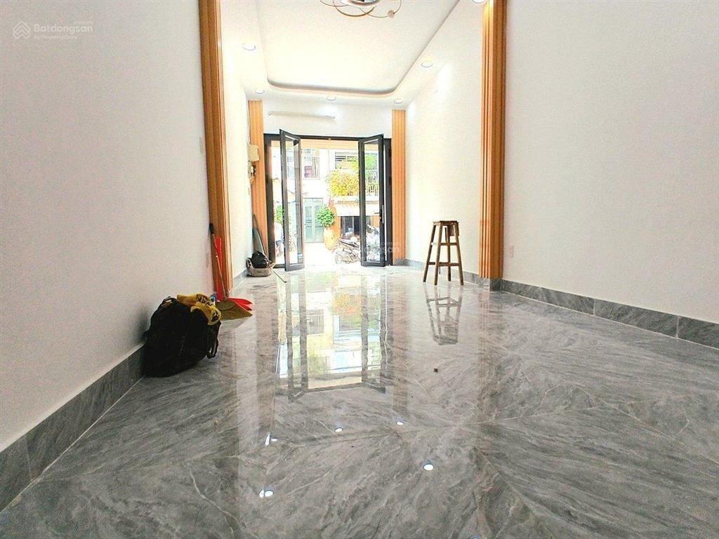 Bán nhà mặt tiền quận 5, gần nguyễn trãi, 4 tầng btct, sẵn dòng tiền 300 triệu/năm, giá 12.9 tỷ