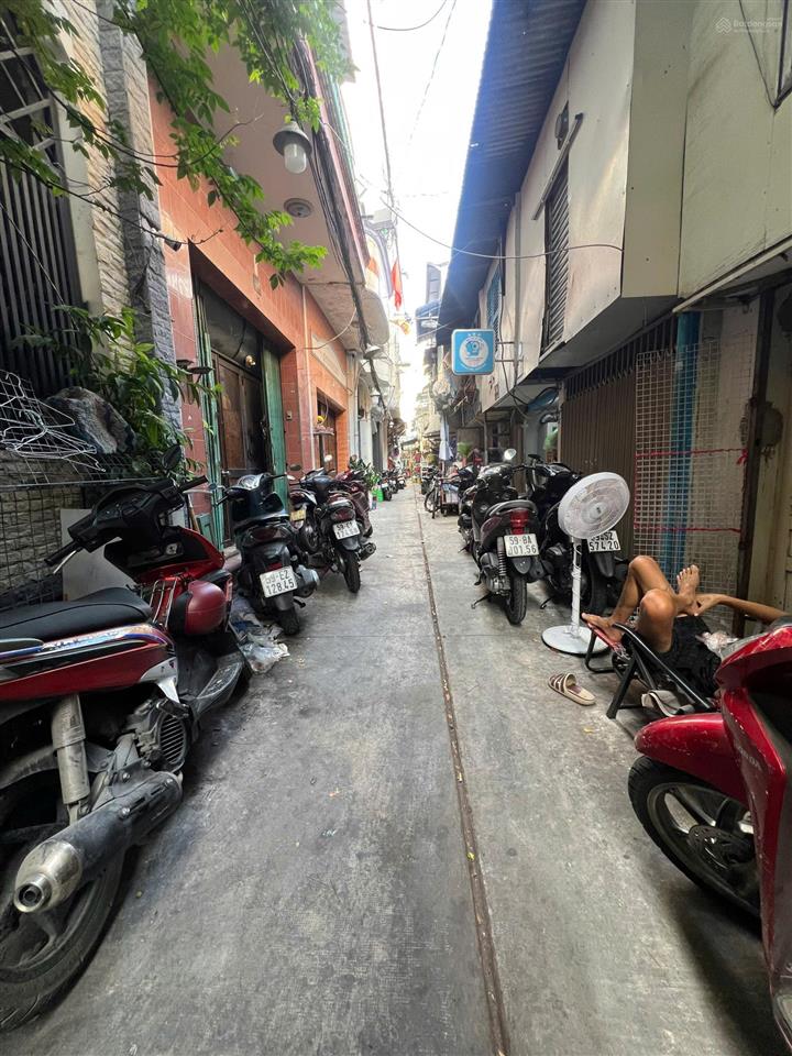 Bán nhà sát cửa bắc chợ bến thành quận 1  74.6m2, 3 tầng btct, 9pn kinh doanh airbnb, 19.9 tỷ