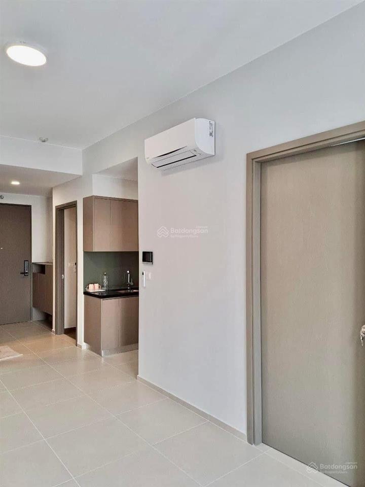 Bán nhanh căn 59m2 view ngoài block c + sổ hồng sẵn + giá 2,7 (102%  còn thương lượng) + tầng cao