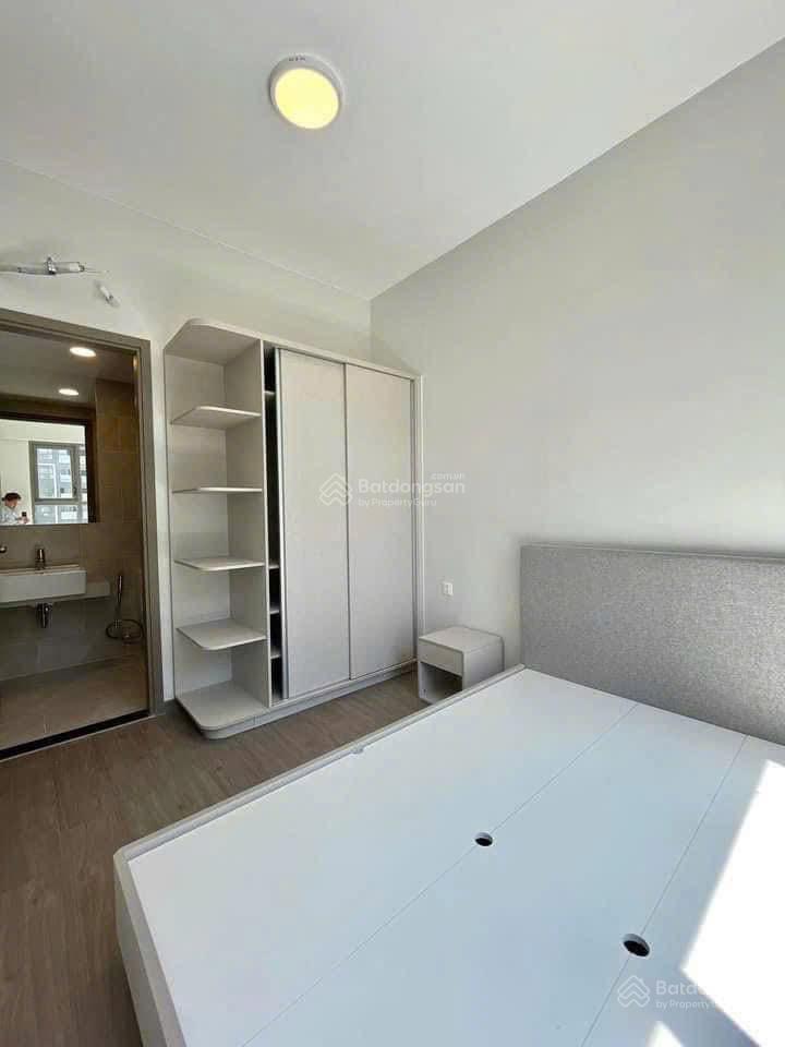 Bán nhanh căn 59m2 view ngoài block c + sổ hồng sẵn + giá 2,7 (102%  còn thương lượng) + tầng cao