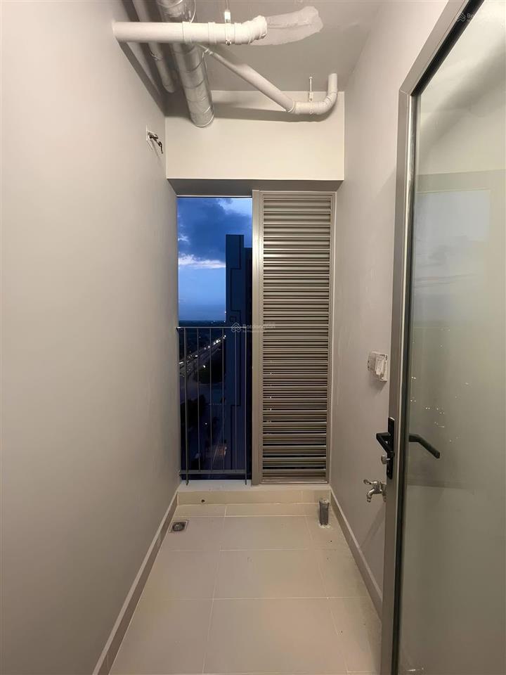 Bán căn 85m2 (sẵn sổ hồng) + giá 3,590 tỷ (102%) view ngoại khu + tầng cao thoáng mát