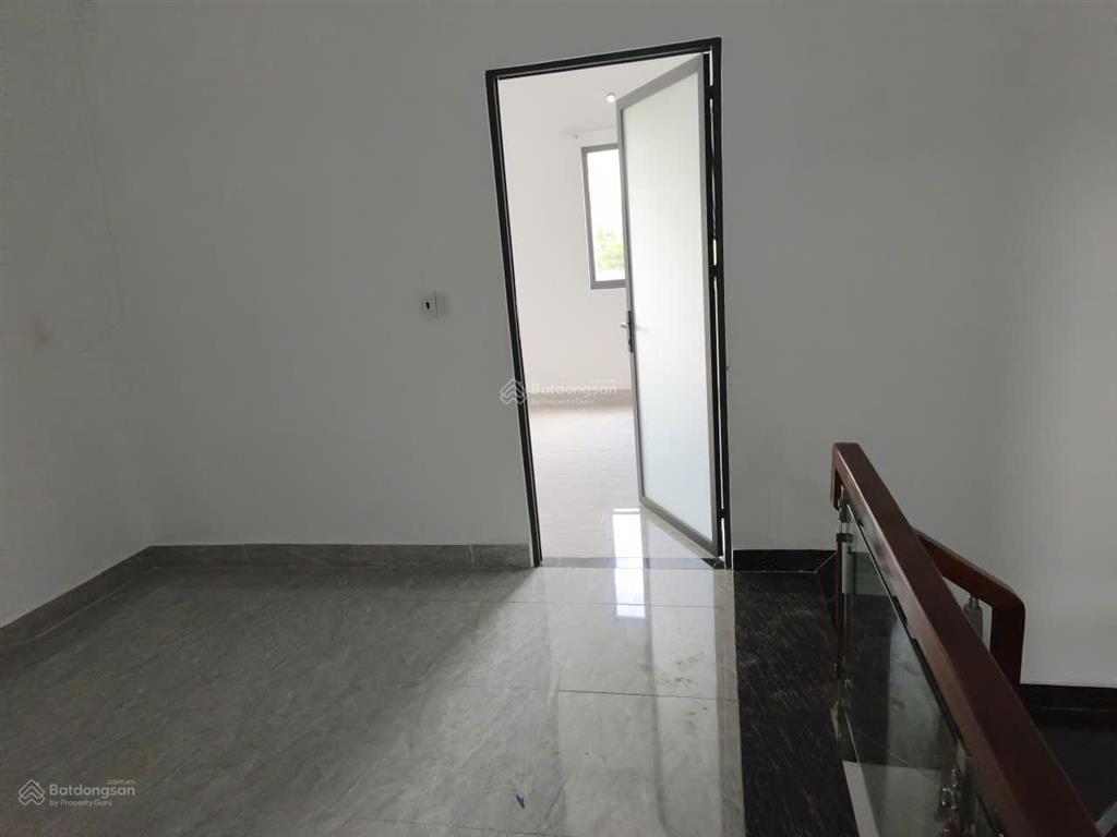 Bán nhà riêng 1 trệt 1 lầu mới đẹp sát kcn phúc long, bến lức  sổ hồng riêng  1,55 tỷ  3pn, 2wc