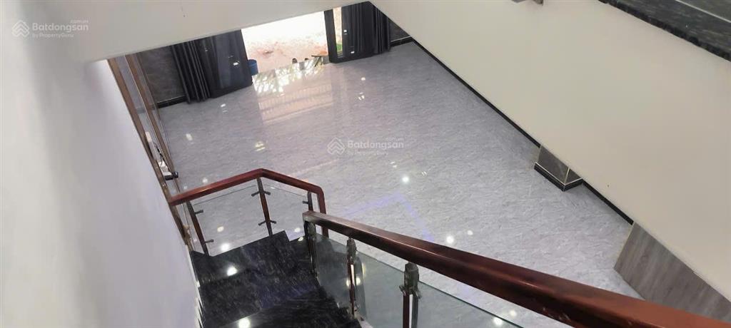 Bán nhà riêng 1 trệt 1 lầu mới đẹp sát kcn phúc long, bến lức  sổ hồng riêng  1,55 tỷ  3pn, 2wc