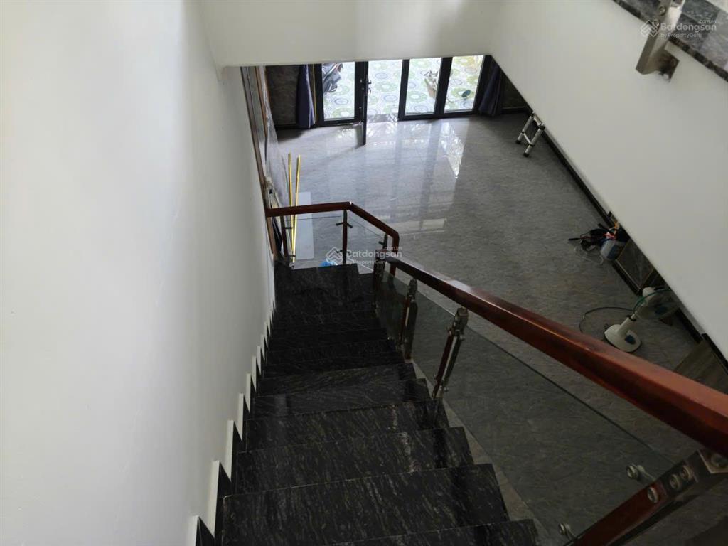 Bán nhà riêng 1 trệt 1 lầu mới đẹp sát kcn phúc long, bến lức  sổ hồng riêng  1,55 tỷ  3pn, 2wc