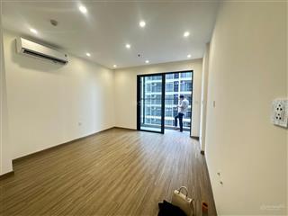 Tôi mới nhận nhà cần cho thuê căn 5.8tr/tháng chung cư vinhomes smart city gần nhà xe nổi