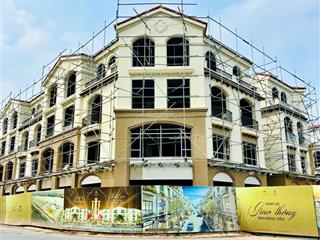 Căn shop góc 3 mặt tiền trục chính ngã tư, cam kết tiền thuê 40 triệu/ tháng vốn 30% chỉ 6.1 tỷ