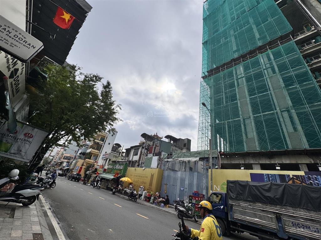 Bán nhà mtkd đ.cô bắc,q.1 ngang đẹp 10*25mdoanh thu khủng 500triệu/thchính chủ 1 đời xưa