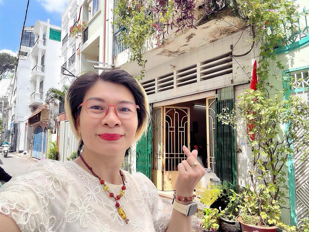 BÁN NHÀ 2 TẦNG MẶT TIỀN KD ĐƯỜNG HUYỀN QUANG, QUẬN 1 - 4M*16M - CHỈ 15,5T - CHÍNH CHỦ Ở