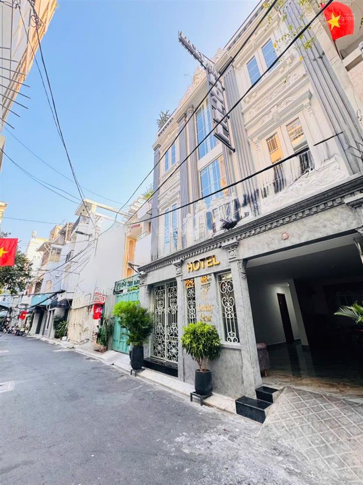 Bán nhà 3 tầng xe hơi ngủ trong nhà đ.lê thị riêng, q.1 dt 99m2căn góc 3 mặt tiền thang máy xịn