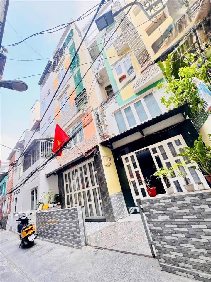 Hiếm ngang lớn 8m*11m  bán nhà 5 tầng xe hơi ngủ trong nhà trần đình xu, q.1  vị trí vip đẹp