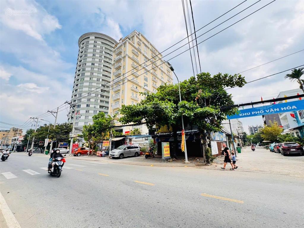 Siêu phẩm ngang lớn 13,7m*60m bán nhà c4 mặt tiền đ.hoàng quốc việt, q.7 kv xây building lớn xịn