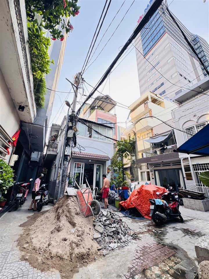 Bán nhà 2 tầng mặt tiền hxh 6m đ.nguyễn khắc nhu, q.1dt 4m*11m vuông đẹpchỉ 14,5 tỷkd chdv đẹp